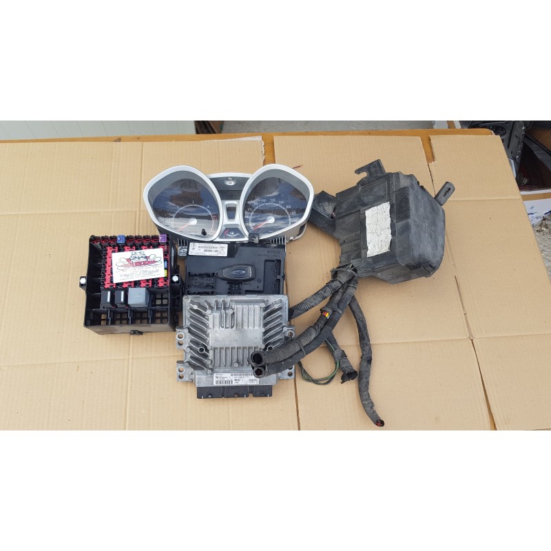 FORD FIESTA MK7 6 SERIE KIT ACCENSIONE AVVIAMENTO ECU MOTORE CHIAVE BODY COMPUTE