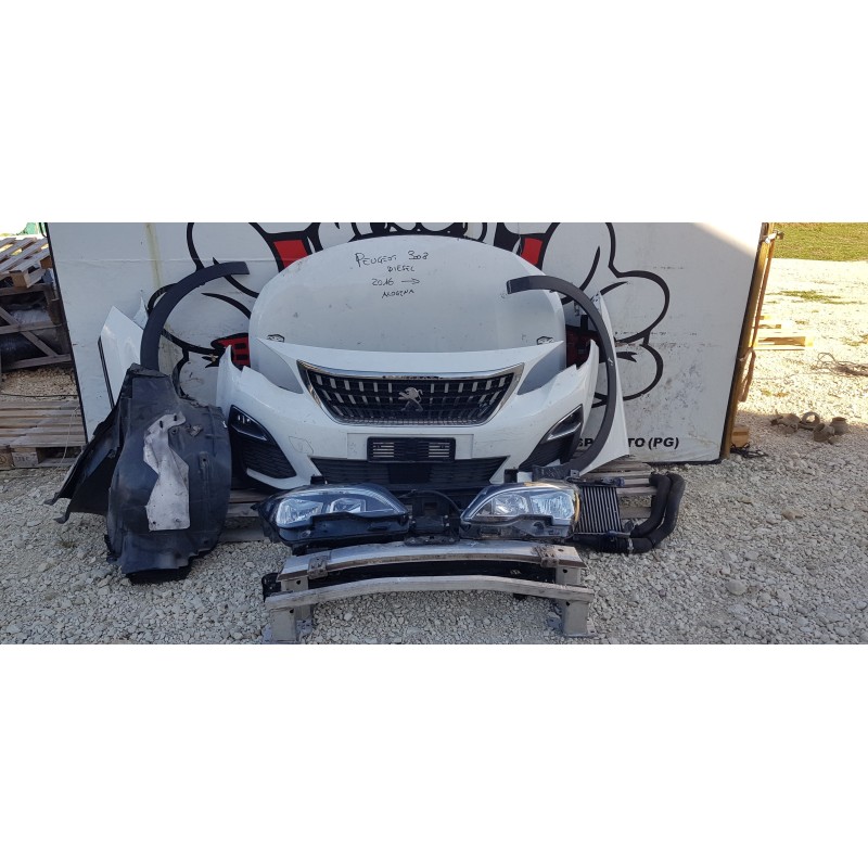 PEUGEOT 3008 2 SERIE MUSATA FRONTALE PARAURTI COFANO FANALI PARAFANGO RADIATORI