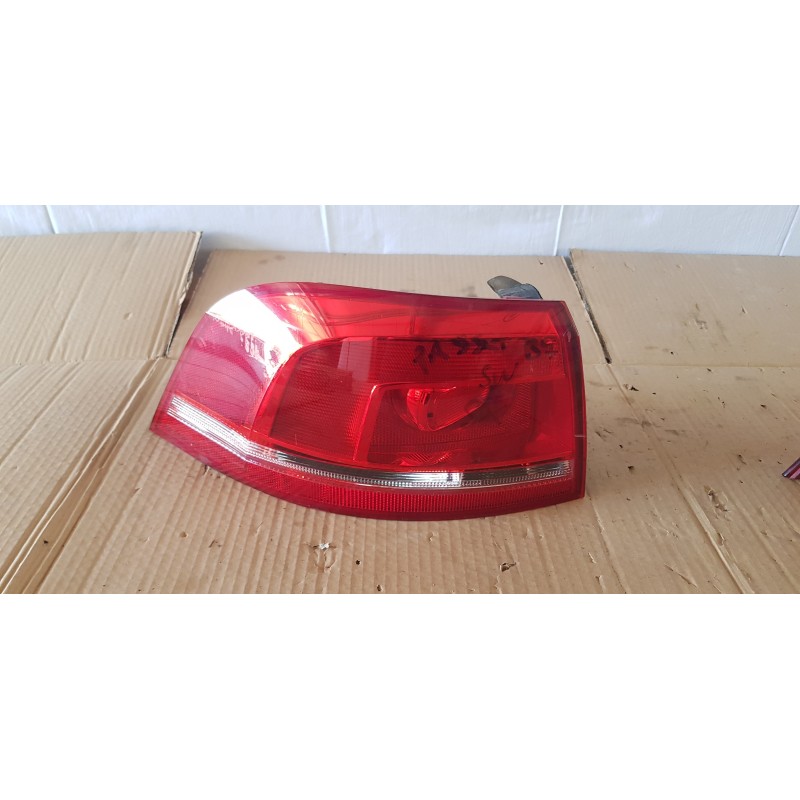 VOLKSWAGEN PASSAT B7 STOP FANALE FANALINO FARO LUCE POSTERIORE SINISTRO