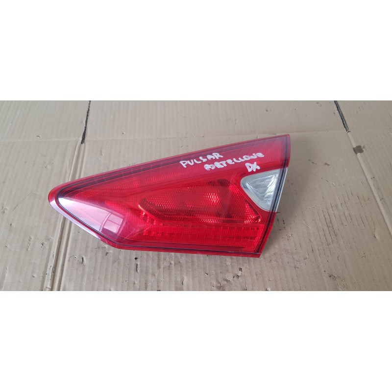 NISSAN PULSAR FANALINO FANALE STOP INTERNO PORTELLONE POSTERIORE DESTRO DX