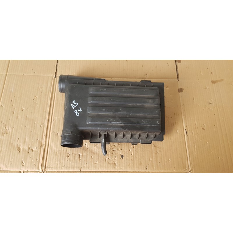 AUDI A3 8V SCATOLA BOX PORTAFILTRO ARIA MOTORE 04E129611G DIESEL