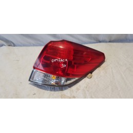 SUBARU OUTBACK FANALE FARO...