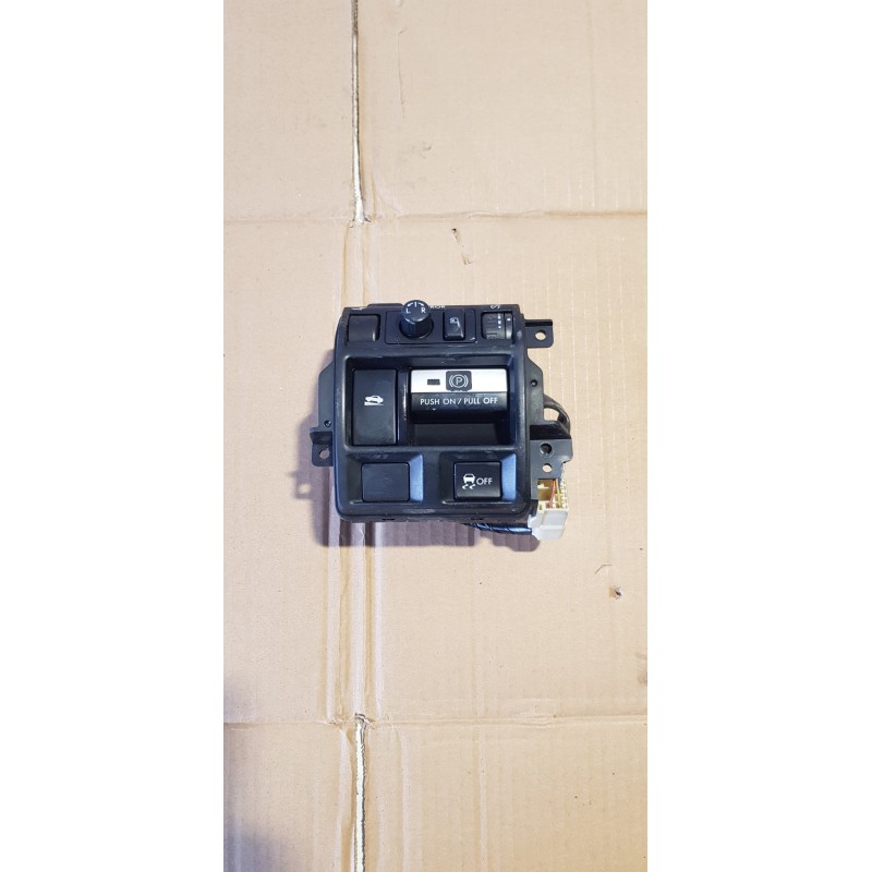 SUBARU OUTBACK INTERRUTTORE FRENO MANO REG SPECCHIETTI ESP 83061AJ000