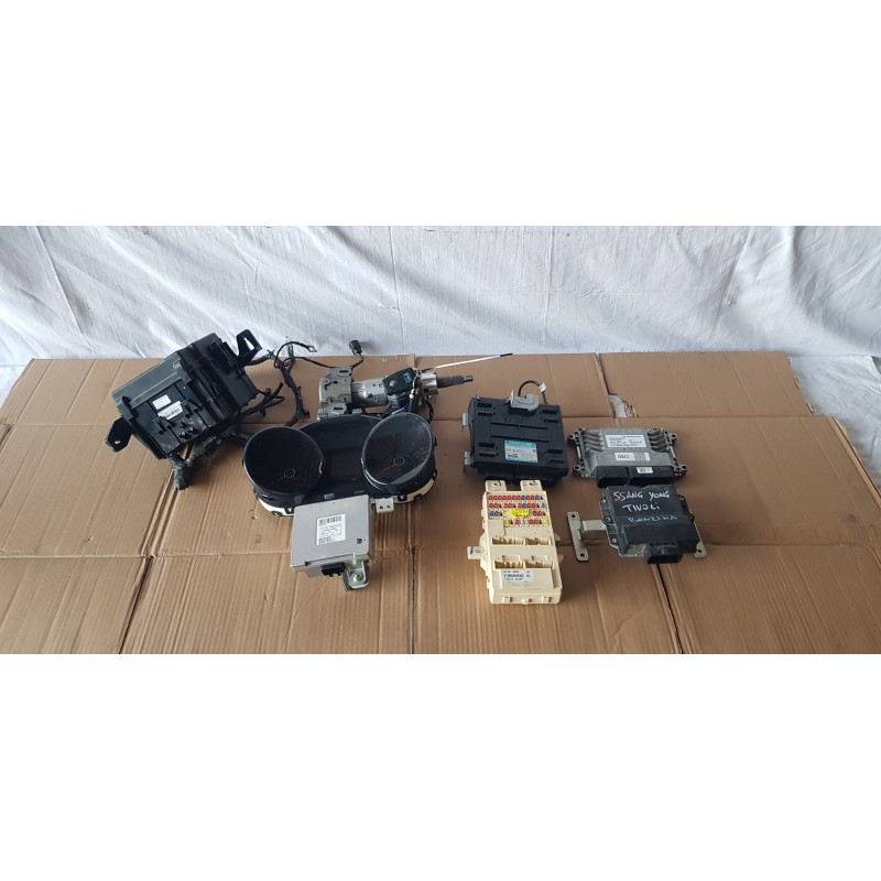 SSANGYONG TIVOLI KIT ACCENSIONE AVVIAMENTO ELETTRICO CENTRALINA ECU BODY CHIAVE