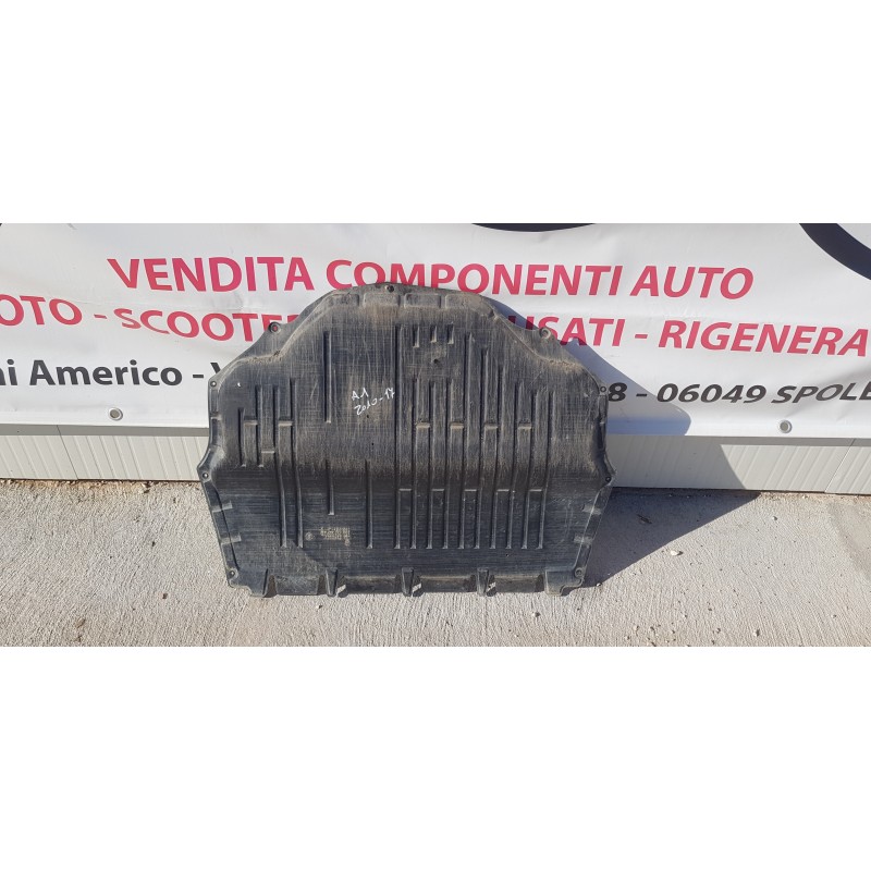 AUDI A1 8X SOTTOSCOCCA SOTTOCARTER CARTER MOTORE INFERIORE PARAMOTORE 6Q0825237