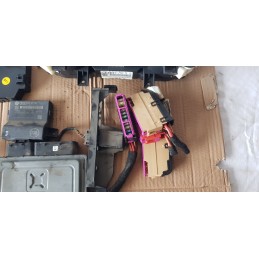 AUDI A1 8X KIT ACCENSIONE AVVIAMENTO MOTORE ECU CHIAVE BODY CENTRALINA 1.6D CAY