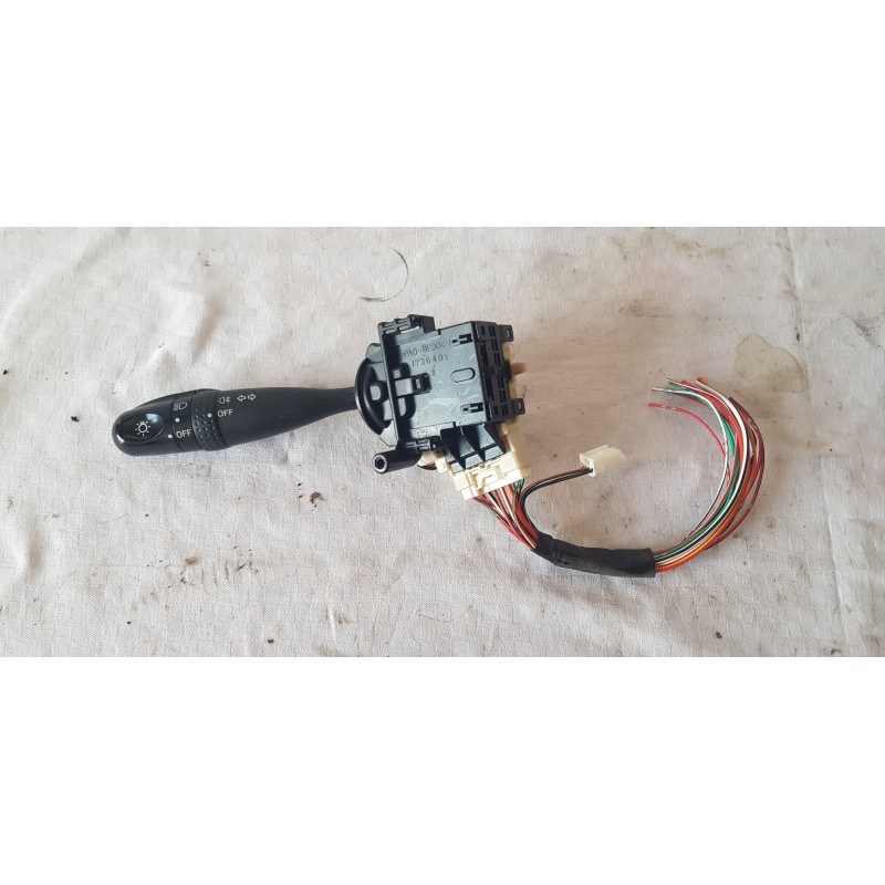 DAIHATSU TREVIS STECCA INTERRUTTORE DEVIOLUCE DEVIOGUIDA ACC FARI 84140B2040