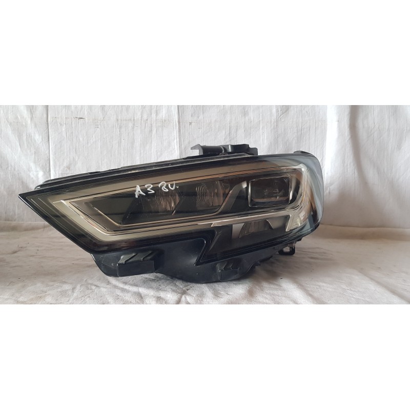 AUDI A3 8V RESTYLING PROIETTORE FARO FANALE FANALI FARI LED 8V0941033C SINISTRO