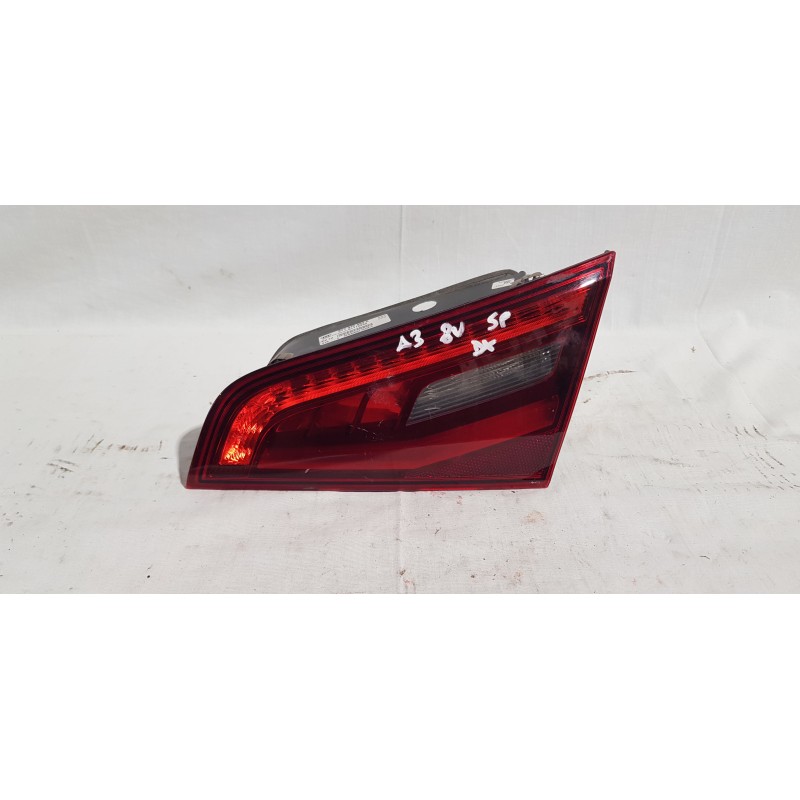 AUDI A3 8V 5 PORT FANALE FANALI FARO STOP INTERNO POSTERIORE DESTRO 8V4945094A