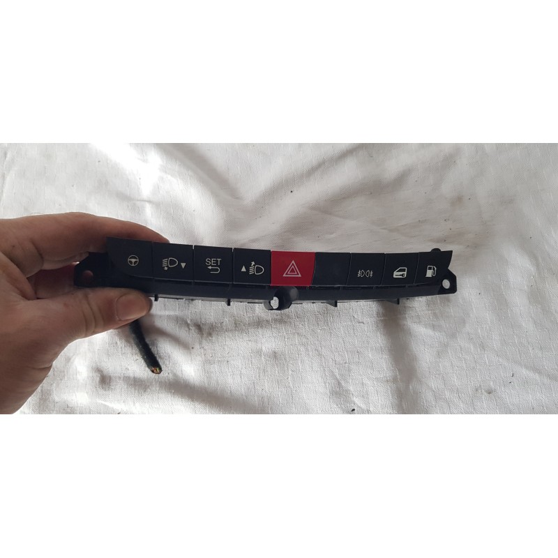 FIAT 500L PULSANTIERA CRUSCOTTO FENDINEBBIA 4 FRECCE MULTIFUNZIONE 735591879